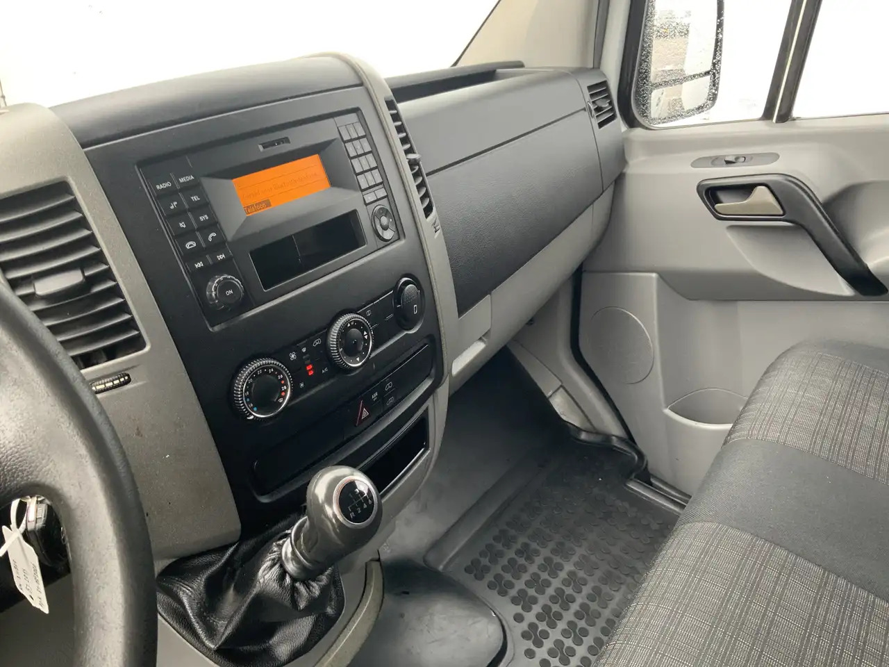 Mercedes-Benz Sprinter 313 2.2 CDI 325 L1 H2 Airco Cruise 3 Zits Trekhaak - فان: صور 5 Mercedes-Benz Sprinter 313 2.2 CDI 325 L1 H2 Airco Cruise 3 Zits Trekhaak - فان: صور 5