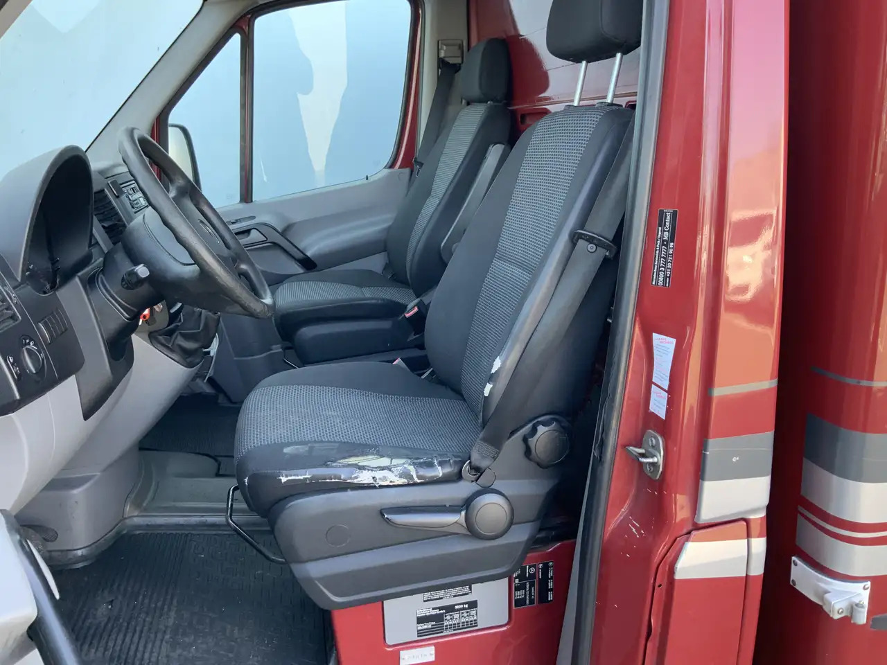 Mercedes-Benz Sprinter 313 2.2 CDI 366 Vriesauto _40gr 10 Deuren werkt 10 - الشاحنات الصغيرة المبردة: صور 4 Mercedes-Benz Sprinter 313 2.2 CDI 366 Vriesauto _40gr 10 Deuren werkt 10 - الشاحنات الصغيرة المبردة: صور 4