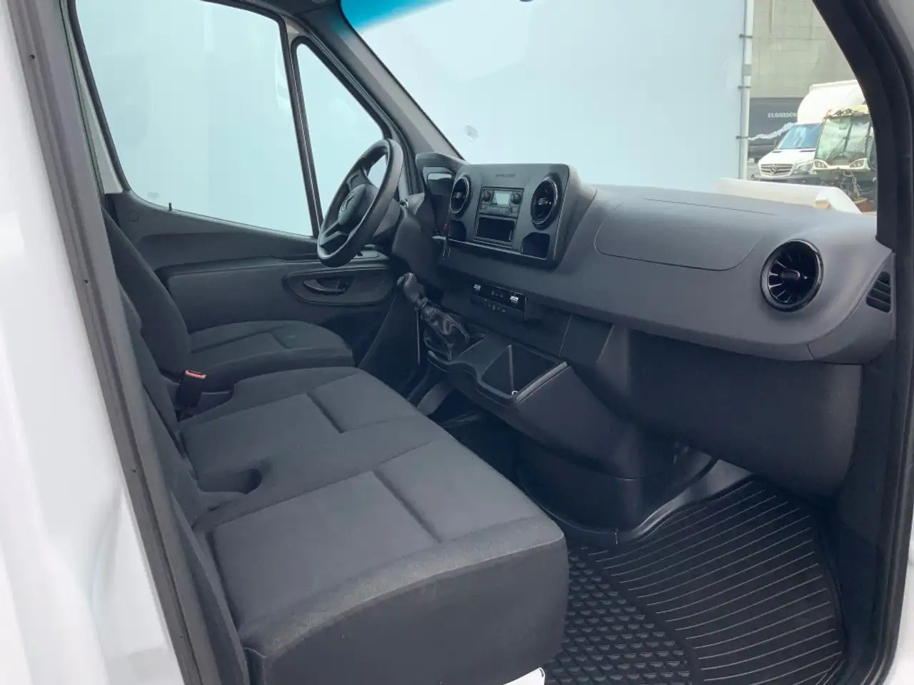 Mercedes-Benz Sprinter 314 2.2 CDI 366 L2H2 Airco 3 Zits Euro 6 - فان: صور 4 Mercedes-Benz Sprinter 314 2.2 CDI 366 L2H2 Airco 3 Zits Euro 6 - فان: صور 4