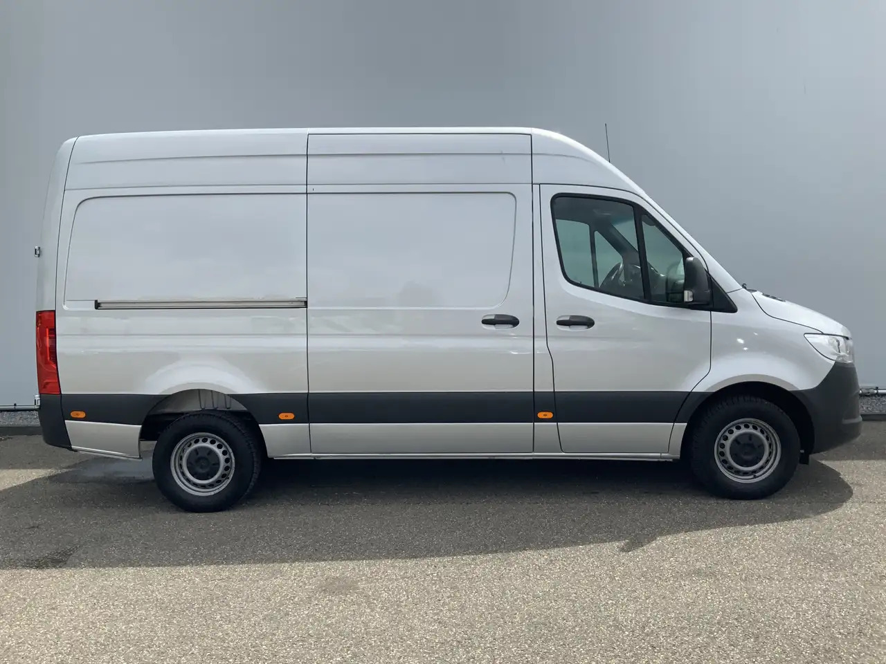 فان Mercedes-Benz Sprinter 315 1.9 CDI L2H2 Automaat 3 Zits Airco Navi Camera: صور 24