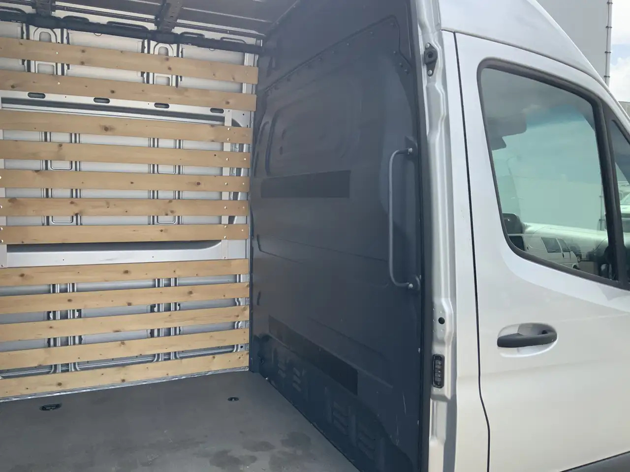 فان Mercedes-Benz Sprinter 315 1.9 CDI L2H2 Automaat 3 Zits Airco Navi Camera: صور 22