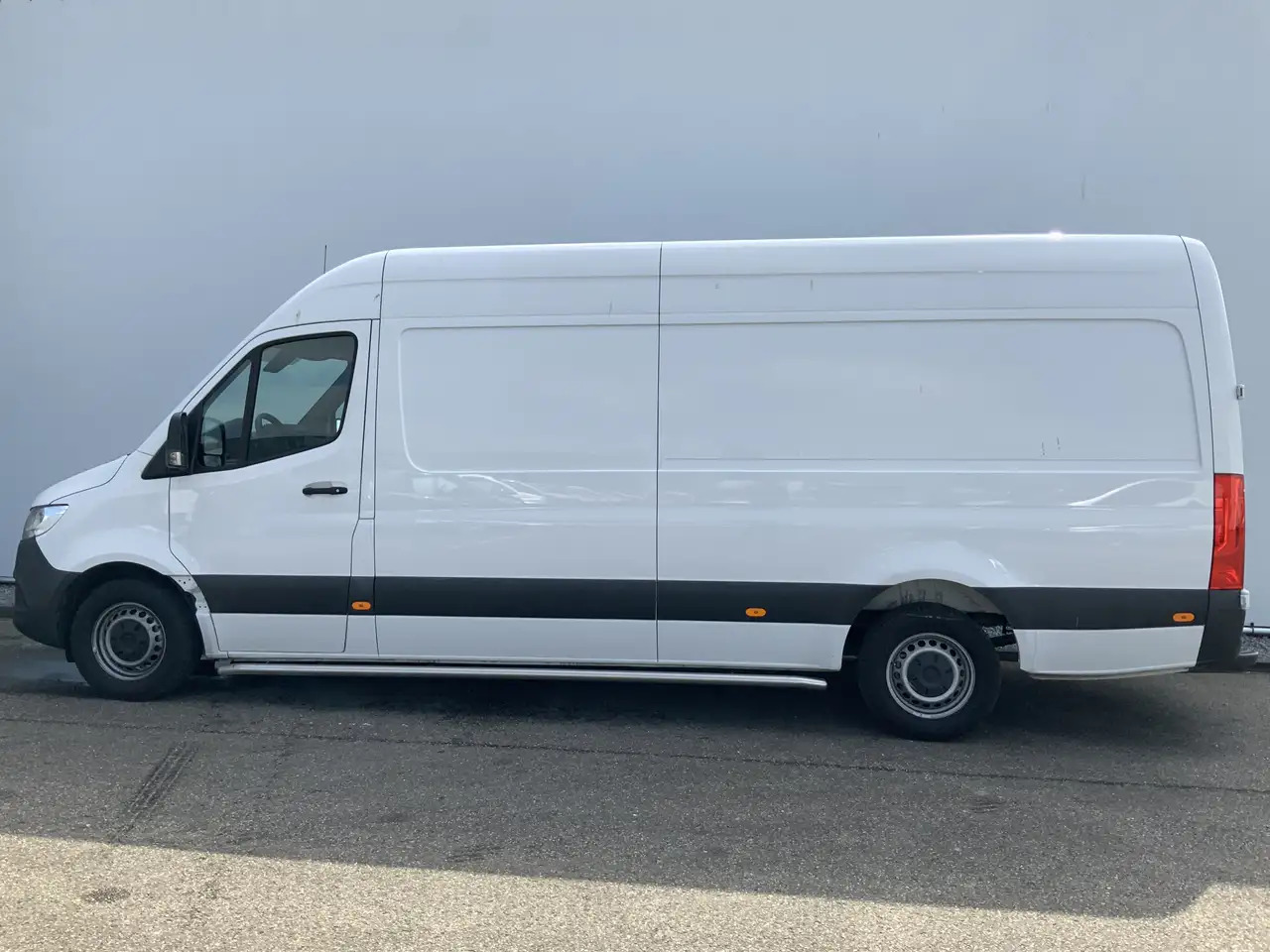 Mercedes-Benz Sprinter 316 2.2 CDI Maxi L3H2 Automaat Airco 3 Zits Navi T - فان: صور 5 Mercedes-Benz Sprinter 316 2.2 CDI Maxi L3H2 Automaat Airco 3 Zits Navi T - فان: صور 5