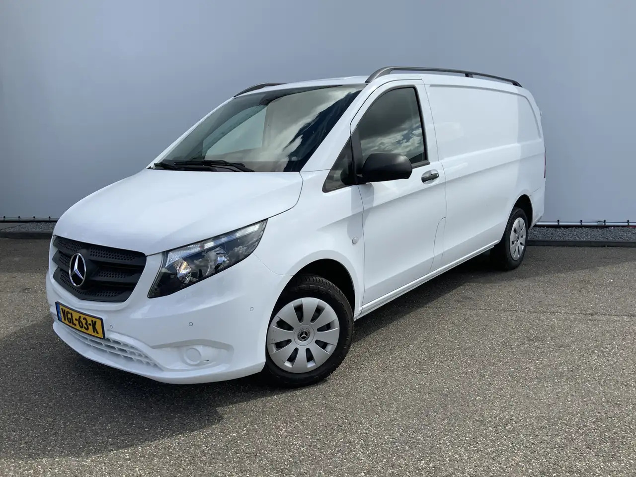 Mercedes-Benz Vito 110 CDI L2 Airco Cruise Navi Scherm Dakrail Euro 6 - فان المدمجة: صور 1 Mercedes-Benz Vito 110 CDI L2 Airco Cruise Navi Scherm Dakrail Euro 6 - فان المدمجة: صور 1