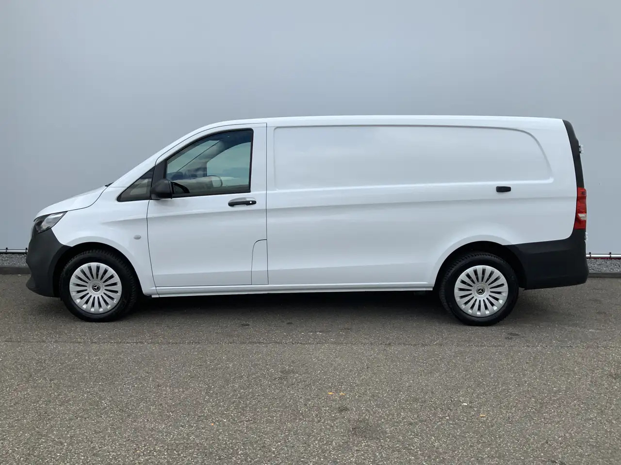 Mercedes-Benz Vito 116 CDI L3 Pro Maxi Automaat 3 Zits Airco Cruise M - فان: صور 3 Mercedes-Benz Vito 116 CDI L3 Pro Maxi Automaat 3 Zits Airco Cruise M - فان: صور 3