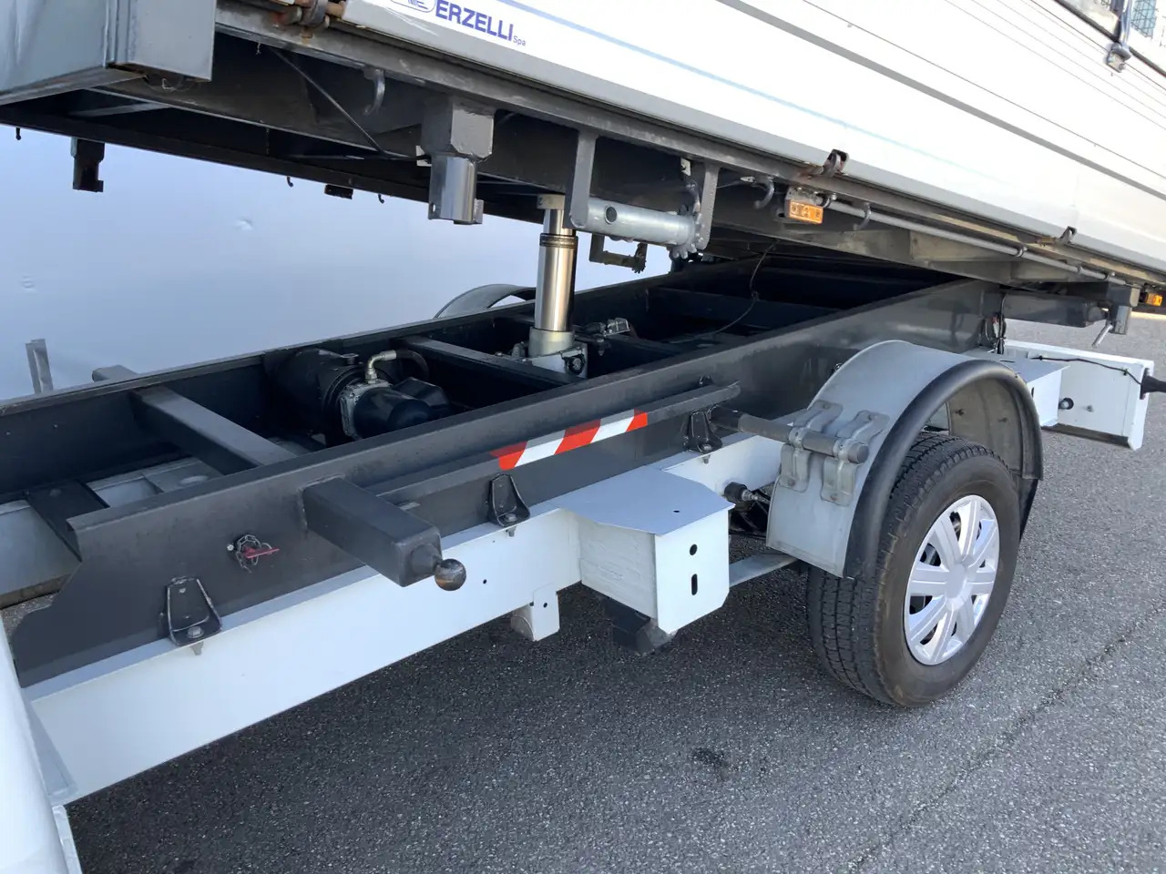 Nissan NV400 2.3 dCi L3H1 Dub Cab 3 Zijde Kipper Airco Bakmaat - قلاب صغير, الشاحنات الصغيرة كابينة مزدوجة: صور 4 Nissan NV400 2.3 dCi L3H1 Dub Cab 3 Zijde Kipper Airco Bakmaat - قلاب صغير, الشاحنات الصغيرة كابينة مزدوجة: صور 4
