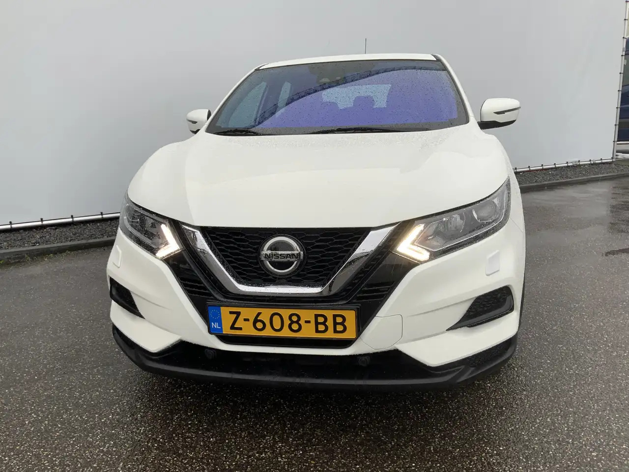 Nissan Qashqai 1.3 DIG-T Visia A SUV Airco Cruise Groot Scherm Na - سيارة دفع رباعي: صور 2 Nissan Qashqai 1.3 DIG-T Visia A SUV Airco Cruise Groot Scherm Na - سيارة دفع رباعي: صور 2