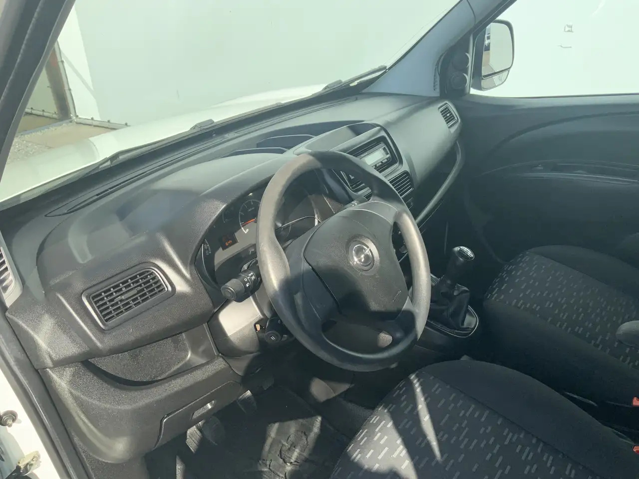 Opel Combo 1.3 CDTi L1H1 EXPORT ecoFLEX Edition Airco Trekhaa - فان المدمجة: صور 5 Opel Combo 1.3 CDTi L1H1 EXPORT ecoFLEX Edition Airco Trekhaa - فان المدمجة: صور 5