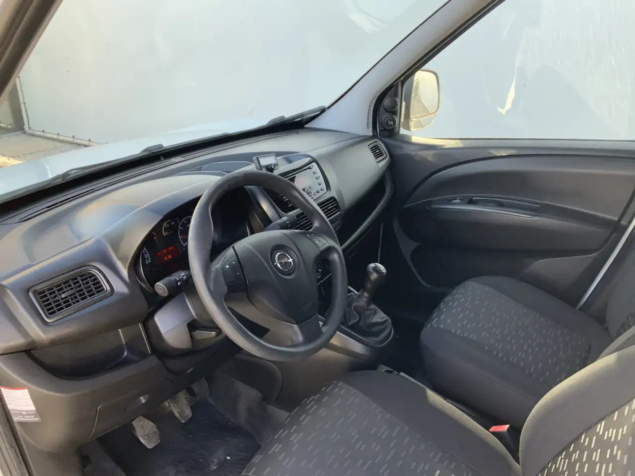 Opel Combo 1.3 CDTi L1H1 ecoFLEX Edition Airco Trekhaak 1000 - فان المدمجة: صور 5 Opel Combo 1.3 CDTi L1H1 ecoFLEX Edition Airco Trekhaak 1000 - فان المدمجة: صور 5
