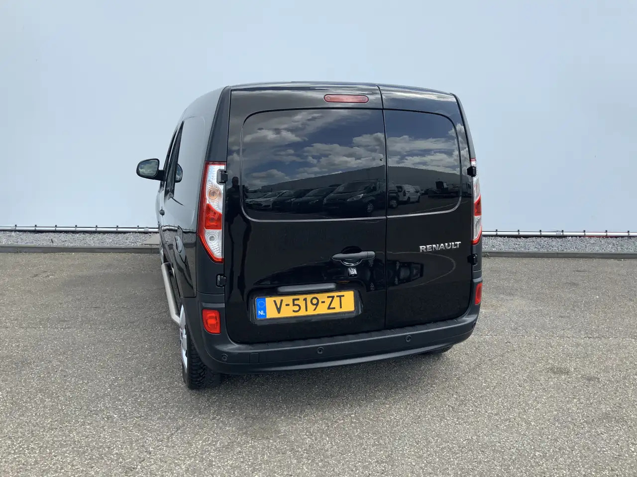 Renault Kangoo 1.5 dCi 90 Energy Comfort Plus .Sortimo Kasten Com - فان المدمجة: صور 2 Renault Kangoo 1.5 dCi 90 Energy Comfort Plus .Sortimo Kasten Com - فان المدمجة: صور 2