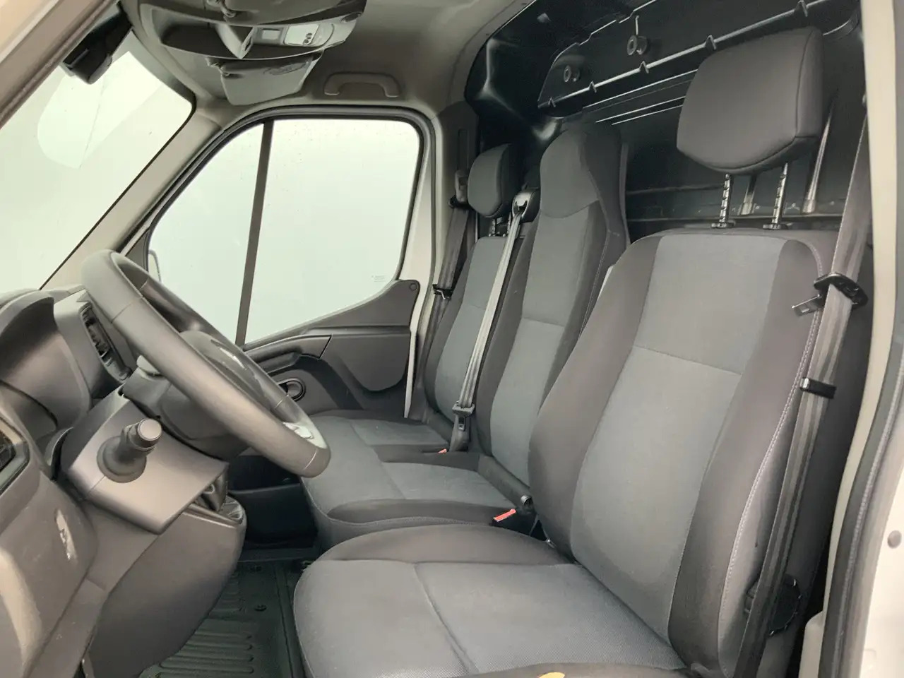 Renault Master T35 2.3 dCi 135 L2H2 Airco Cruise 3 Zits Camera Na - فان: صور 4 Renault Master T35 2.3 dCi 135 L2H2 Airco Cruise 3 Zits Camera Na - فان: صور 4