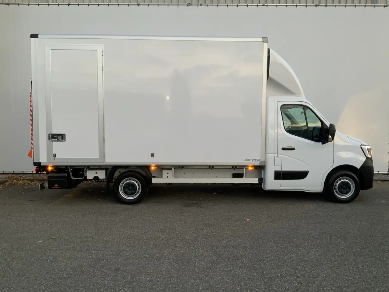 تأجير Renault Master T35 2.3 dCi 145 L3 Meubelbak&Klep Zijdeur Airco Cr Renault Master T35 2.3 dCi 145 L3 Meubelbak&Klep Zijdeur Airco Cr: صور 24