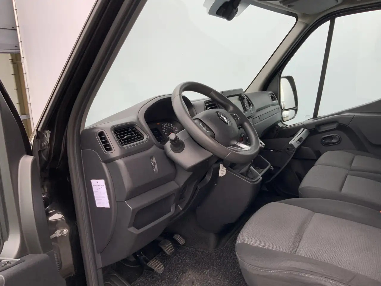 Renault Master T35 2.3 dCi 150 L2H2 Airco Cruise 3 Zits Camera Tr - فان: صور 5 Renault Master T35 2.3 dCi 150 L2H2 Airco Cruise 3 Zits Camera Tr - فان: صور 5