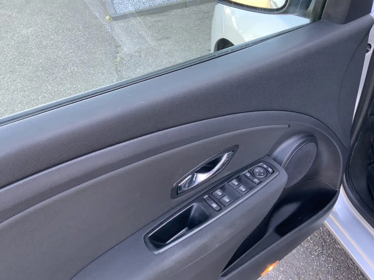 Renault Megane 1.5 dCi Expression Airco Navi Grijs Kenteken Euro - سيارة: صور 5 Renault Megane 1.5 dCi Expression Airco Navi Grijs Kenteken Euro - سيارة: صور 5