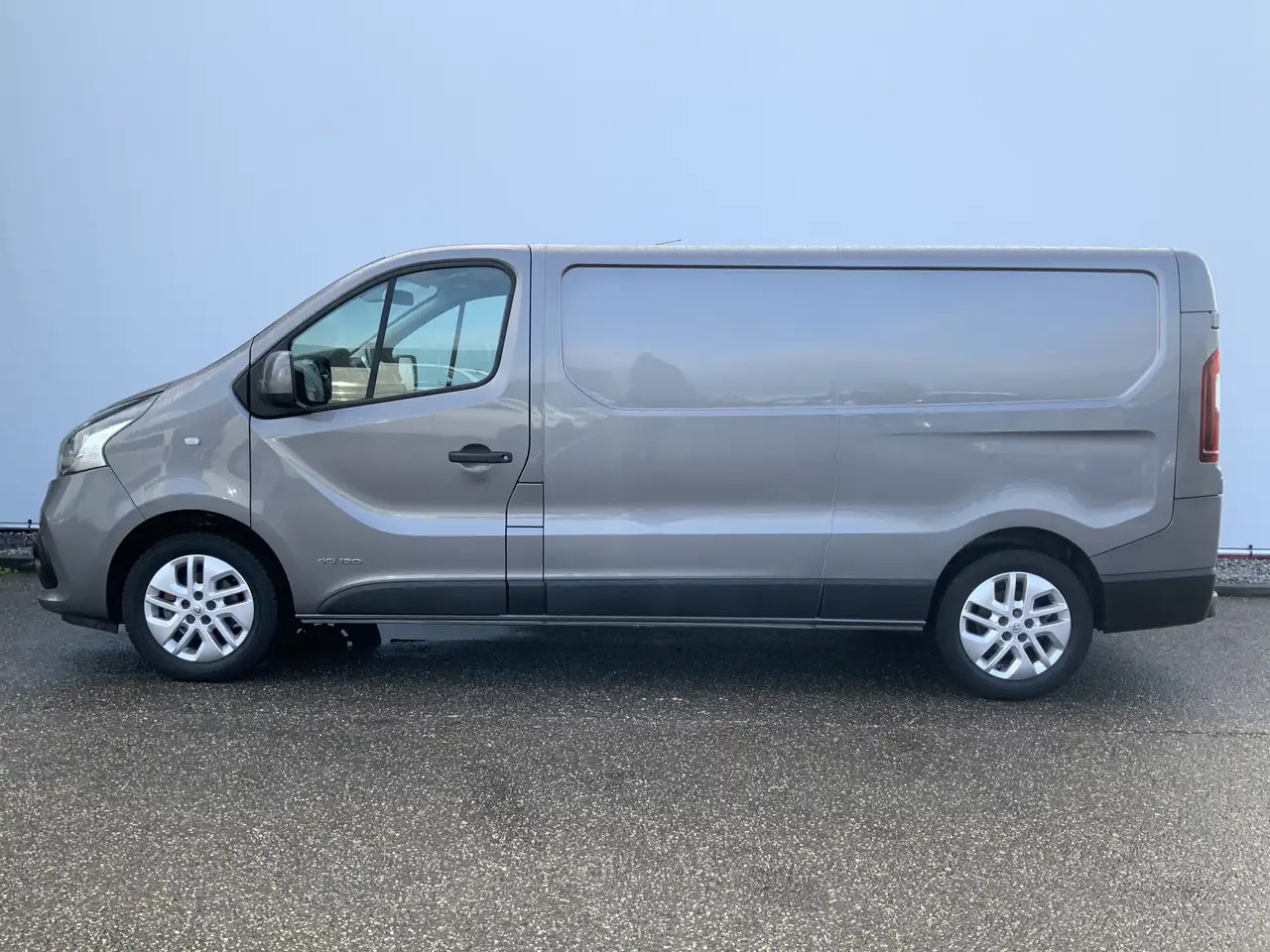 Renault Trafic 1.6 dCi T29 L2H1 DC Comfort Energy Airco Cruise Na - فان: صور 3 Renault Trafic 1.6 dCi T29 L2H1 DC Comfort Energy Airco Cruise Na - فان: صور 3