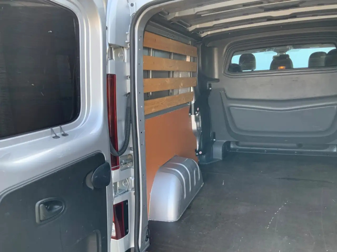 الشاحنات الصغيرة كابينة مزدوجة Renault Trafic 1.6 dCi T29 L2H1 Dub Cab Airco Camera Navi Trekhaa: صور 9