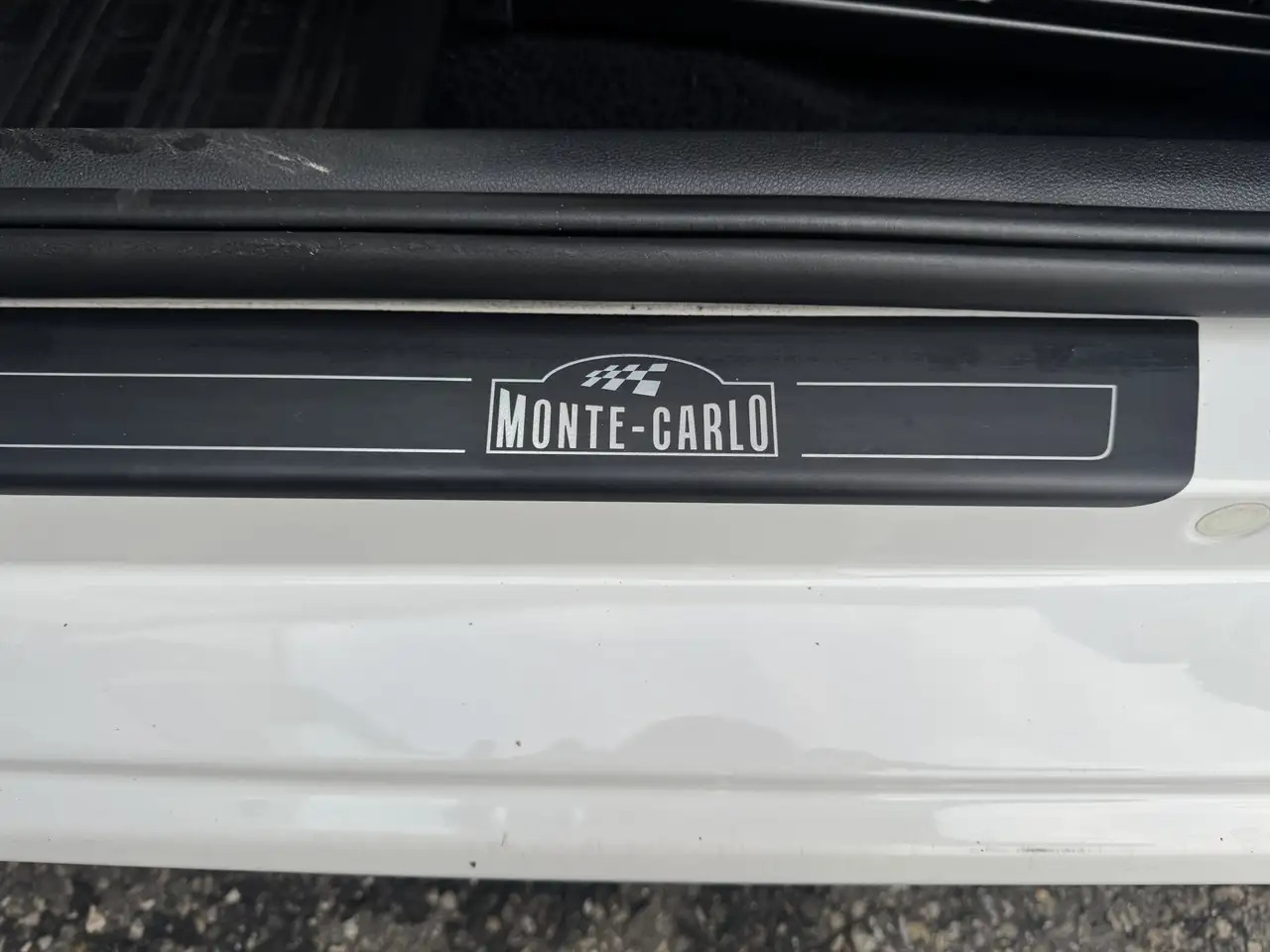 Skoda Citigo 1.0 Greentech Style Monte-Carlo Airco, Panoramadak - هاتشباك: صور 4 Skoda Citigo 1.0 Greentech Style Monte-Carlo Airco, Panoramadak - هاتشباك: صور 4