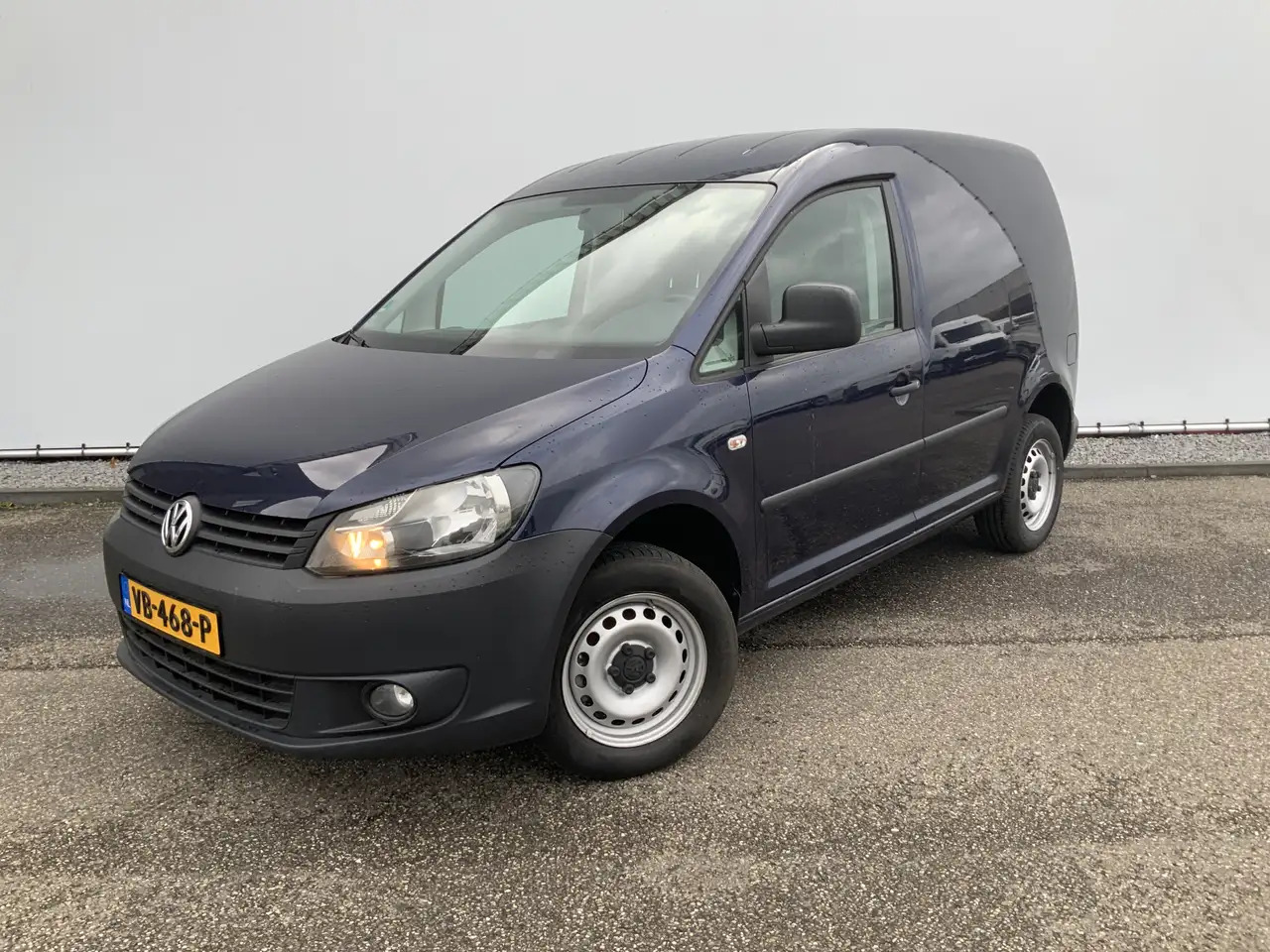 Volkswagen Caddy 1.6 TDI Airco Trekhaak 1400 kg Euro 5 - فان المدمجة: صور 1 Volkswagen Caddy 1.6 TDI Airco Trekhaak 1400 kg Euro 5 - فان المدمجة: صور 1