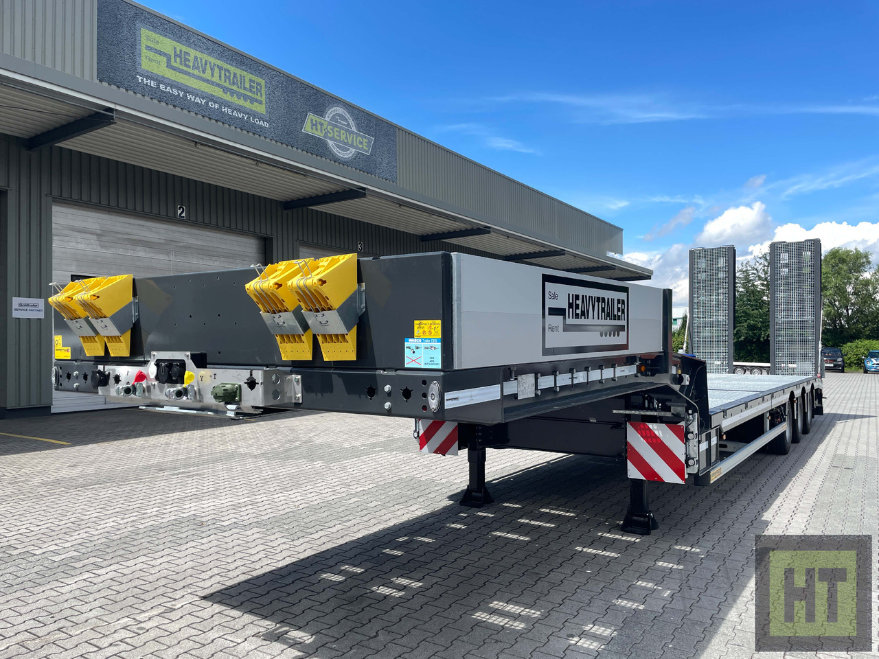 Faymonville 3-Achs-Semi-hydr.Ladeboden mit Rampen-Gitterrost - عربة مسطحة منخفضة نصف مقطورة: صور 3 Faymonville 3-Achs-Semi-hydr.Ladeboden mit Rampen-Gitterrost - عربة مسطحة منخفضة نصف مقطورة: صور 3