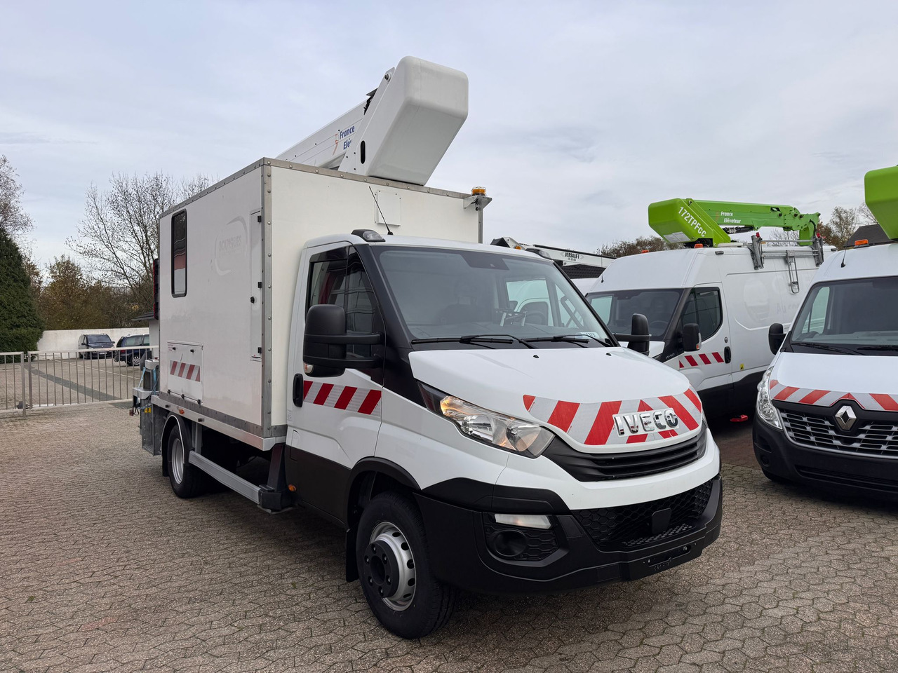IVECO Daily 70C18 Hubarbeitsbühne Steiger France Elevateur 172 CPL EURO 6C - مصاعد الازدهار محمولة على شاحنة: صور 2 IVECO Daily 70C18 Hubarbeitsbühne Steiger France Elevateur 172 CPL EURO 6C - مصاعد الازدهار محمولة على شاحنة: صور 2