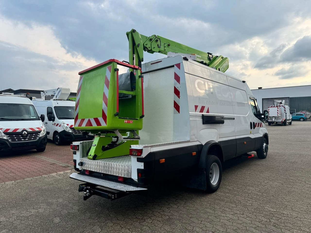 Iveco Daily 70C15 Steiger France Elevateur 172 TPFcc - مصاعد الازدهار محمولة على شاحنة: صور 4 Iveco Daily 70C15 Steiger France Elevateur 172 TPFcc - مصاعد الازدهار محمولة على شاحنة: صور 4