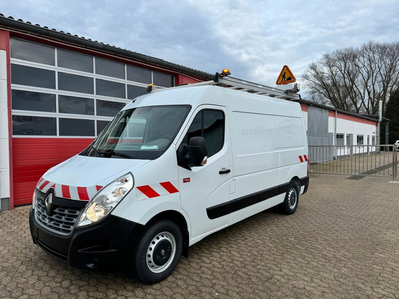 Renault Master Werkstattwagen Kastenwagen EURO 6 - فان: صور 1 Renault Master Werkstattwagen Kastenwagen EURO 6 - فان: صور 1