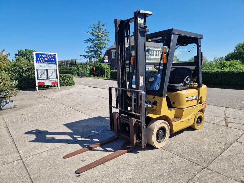 Caterpillar GP18K LPG 1800 kg. - رافعة شوكية: صور 1 Caterpillar GP18K LPG 1800 kg. - رافعة شوكية: صور 1