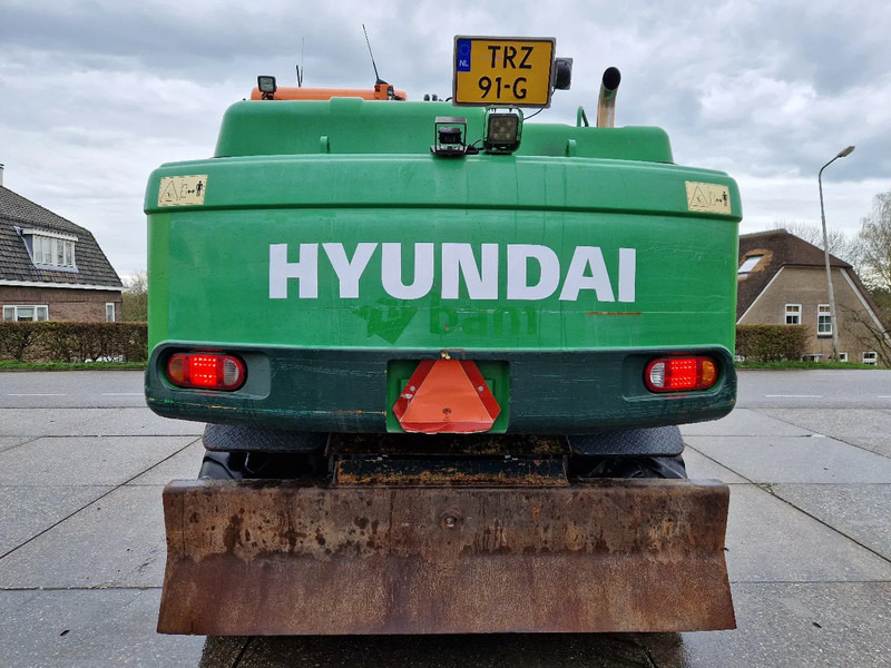 Hyundai Robex 160W-9A met 6-cilinder Cummins motor - حفارة على عجلات: صور 3 Hyundai Robex 160W-9A met 6-cilinder Cummins motor - حفارة على عجلات: صور 3