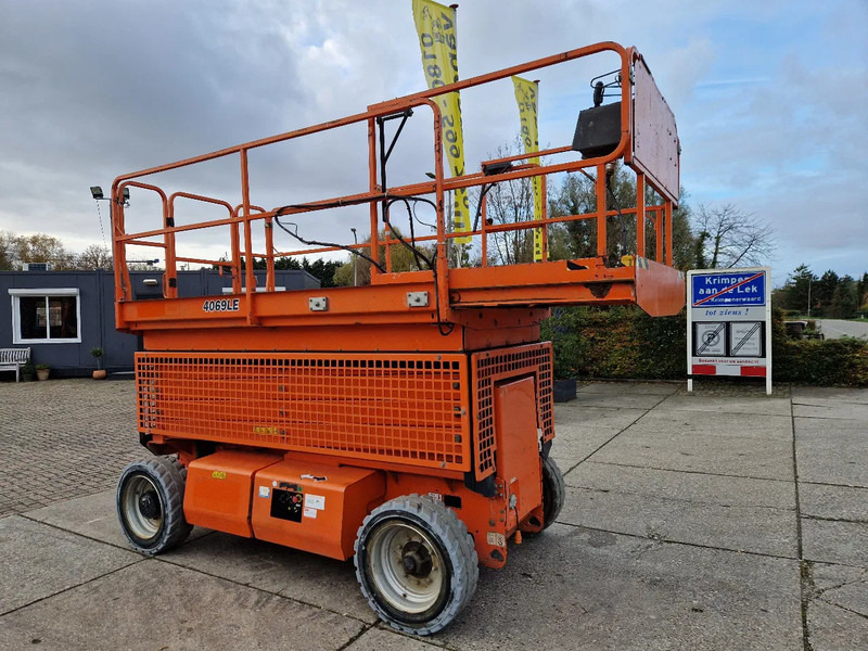 JLG 4069LE met 419 uur - رافعات مقصية: صور 2 JLG 4069LE met 419 uur - رافعات مقصية: صور 2