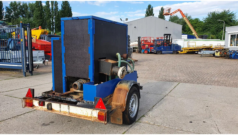 Onbekend vuilwaterpomp met Petter motor - مضخة مياه: صور 1 Onbekend vuilwaterpomp met Petter motor - مضخة مياه: صور 1