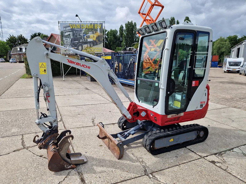 Takeuchi TB216 met 2089 uur - حفارة مصغرة: صور 1 Takeuchi TB216 met 2089 uur - حفارة مصغرة: صور 1