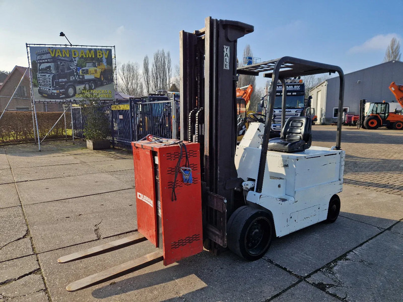 Yale 4.5 ton elektrisch triplomast - رافعة شوكية كهربائية: صور 1 Yale 4.5 ton elektrisch triplomast - رافعة شوكية كهربائية: صور 1