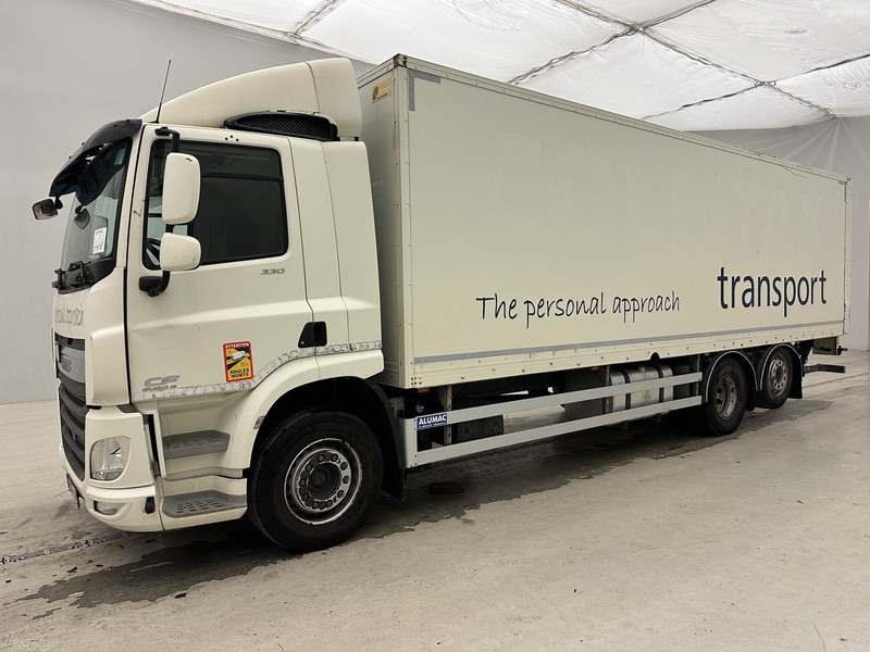 DAF CF 330 - 6x2 - بصندوق مغلق شاحنة: صور 1 DAF CF 330 - 6x2 - بصندوق مغلق شاحنة: صور 1