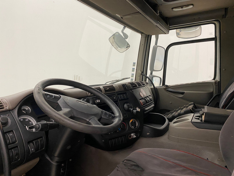 بصندوق مغلق شاحنة DAF CF75.250 - damaged engine: صور 8