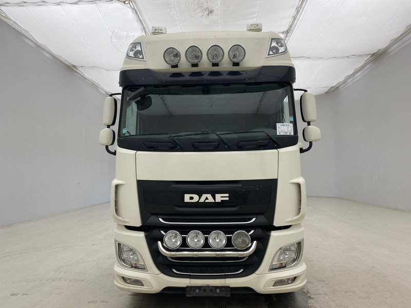 DAF XF 460 Super Space Cab - شاحنة جرار: صور 2 DAF XF 460 Super Space Cab - شاحنة جرار: صور 2