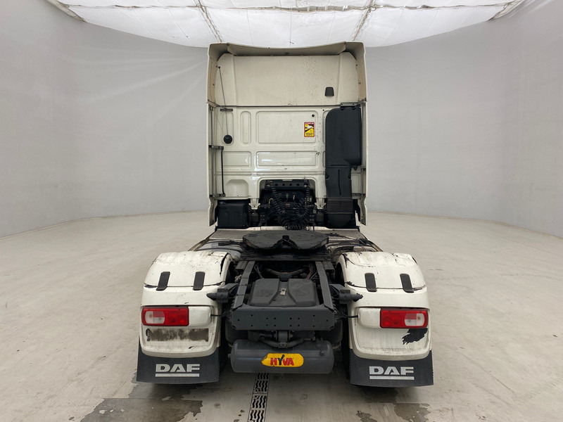 DAF XF 460 Super Space Cab - شاحنة جرار: صور 5 DAF XF 460 Super Space Cab - شاحنة جرار: صور 5