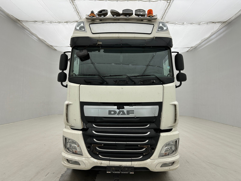 DAF XF 460 Super Space Cab - شاحنة جرار: صور 2 DAF XF 460 Super Space Cab - شاحنة جرار: صور 2