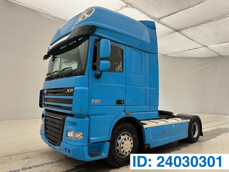 DAF XF105.460 Super Space Cab - شاحنة جرار: صور 1 DAF XF105.460 Super Space Cab - شاحنة جرار: صور 1
