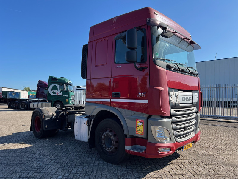 DAF XF106.440 Space Cab - شاحنة جرار: صور 3 DAF XF106.440 Space Cab - شاحنة جرار: صور 3