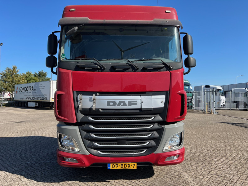 DAF XF106.440 Space Cab - شاحنة جرار: صور 2 DAF XF106.440 Space Cab - شاحنة جرار: صور 2