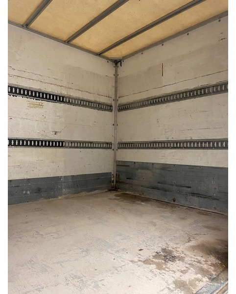 Iveco 120E17 - بصندوق مغلق شاحنة: صور 4 Iveco 120E17 - بصندوق مغلق شاحنة: صور 4