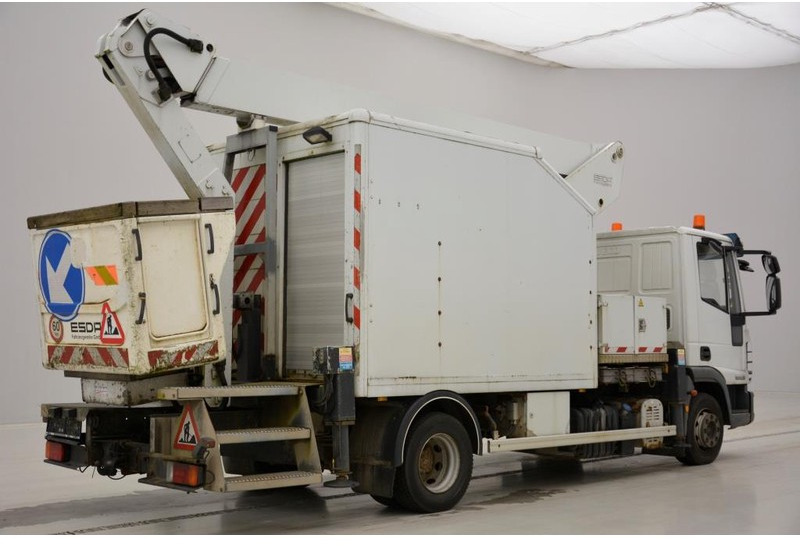 Iveco Eurocargo 120E18* - مصاعد الازدهار محمولة على شاحنة: صور 5 Iveco Eurocargo 120E18* - مصاعد الازدهار محمولة على شاحنة: صور 5