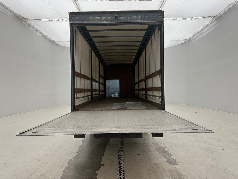 Iveco Eurocargo 180E28 - شاحنة ستارة: صور 5 Iveco Eurocargo 180E28 - شاحنة ستارة: صور 5