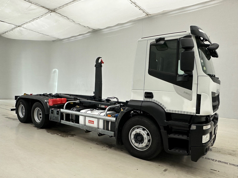 Iveco Stralis 460 - 6x2 - شاحنة ذات الخطاف: صور 3 Iveco Stralis 460 - 6x2 - شاحنة ذات الخطاف: صور 3
