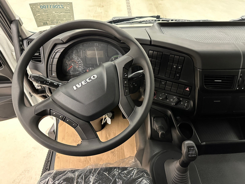 الشاسيه شاحنة جديد Iveco Trakker 380 - 6x4: صور 12