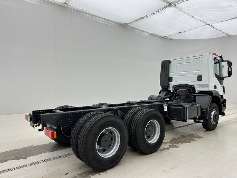 الشاسيه شاحنة جديد Iveco Trakker 380 - 6x4: صور 6