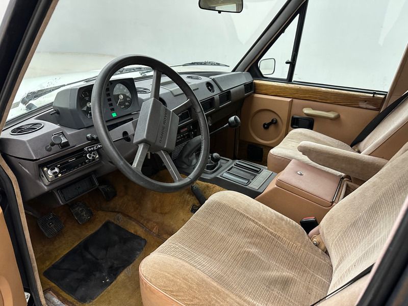 سيدان Land Rover Range Rover V8: صور 11 سيدان Land Rover Range Rover V8: صور 11