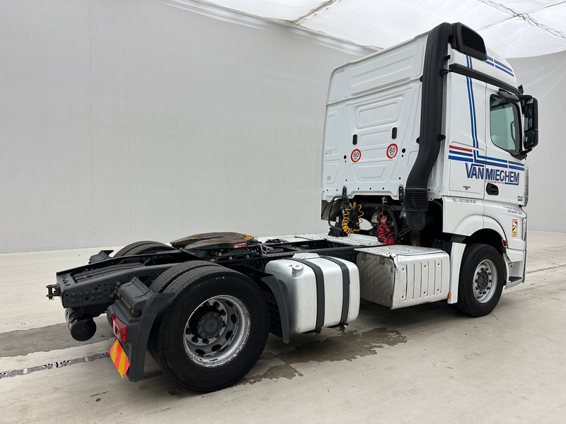 Mercedes-Benz Actros 1842 - شاحنة جرار: صور 4 Mercedes-Benz Actros 1842 - شاحنة جرار: صور 4