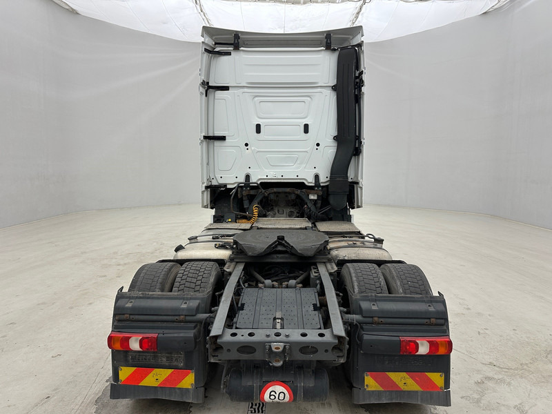 شاحنة جرار Mercedes-Benz Actros 1842: صور 6