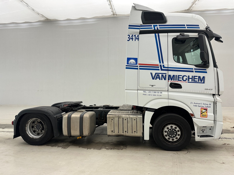 Mercedes-Benz Actros 1842 - شاحنة جرار: صور 4 Mercedes-Benz Actros 1842 - شاحنة جرار: صور 4