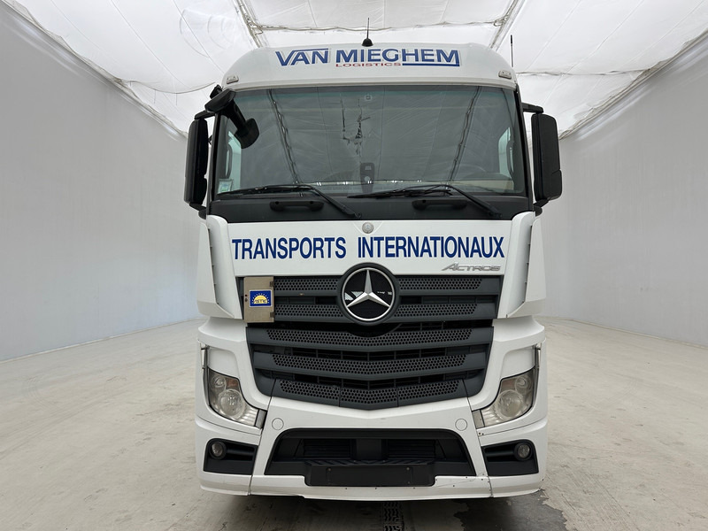 Mercedes-Benz Actros 1842 - شاحنة جرار: صور 2 Mercedes-Benz Actros 1842 - شاحنة جرار: صور 2